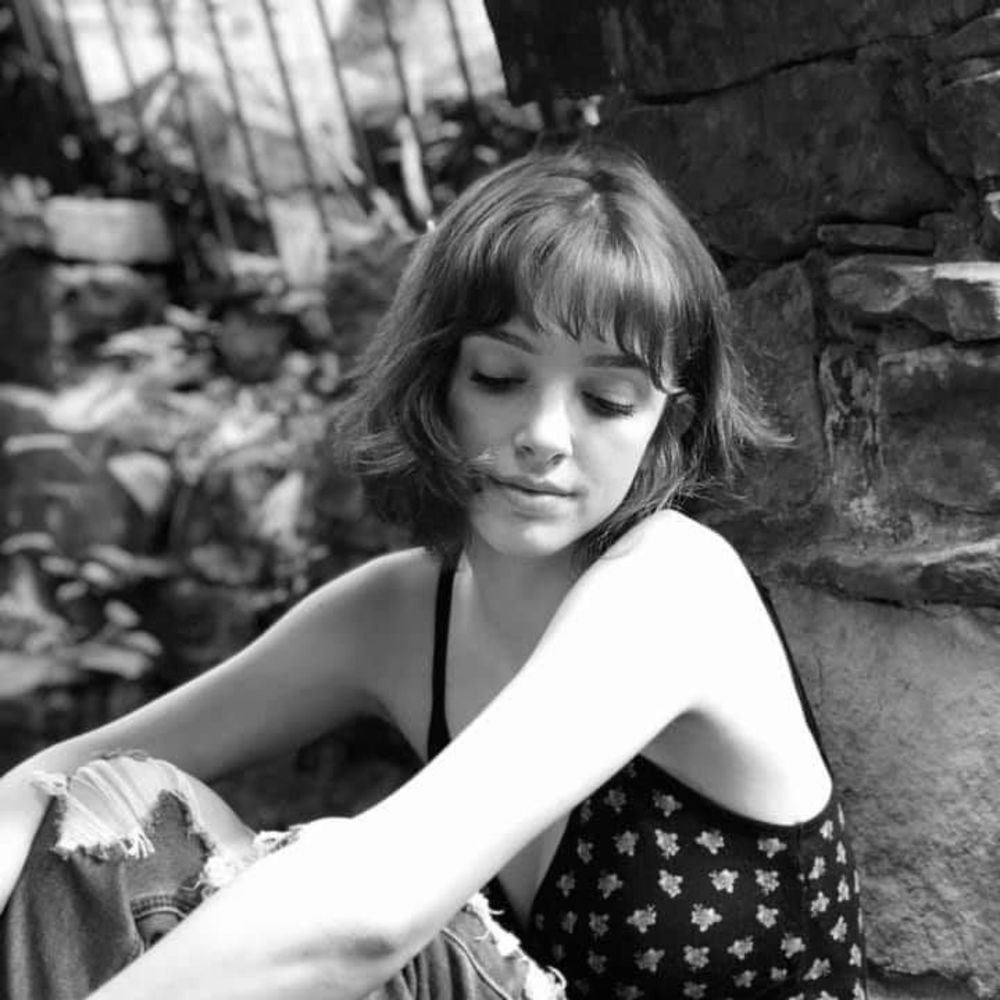 Meet your Posher, Alora